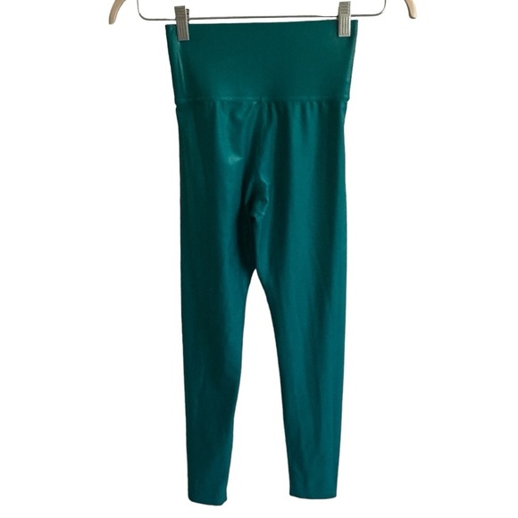 Carbon38 High Rise 7/8 Legging in Takara Shine, Slushy, Size XS - Picture 3 of 7
